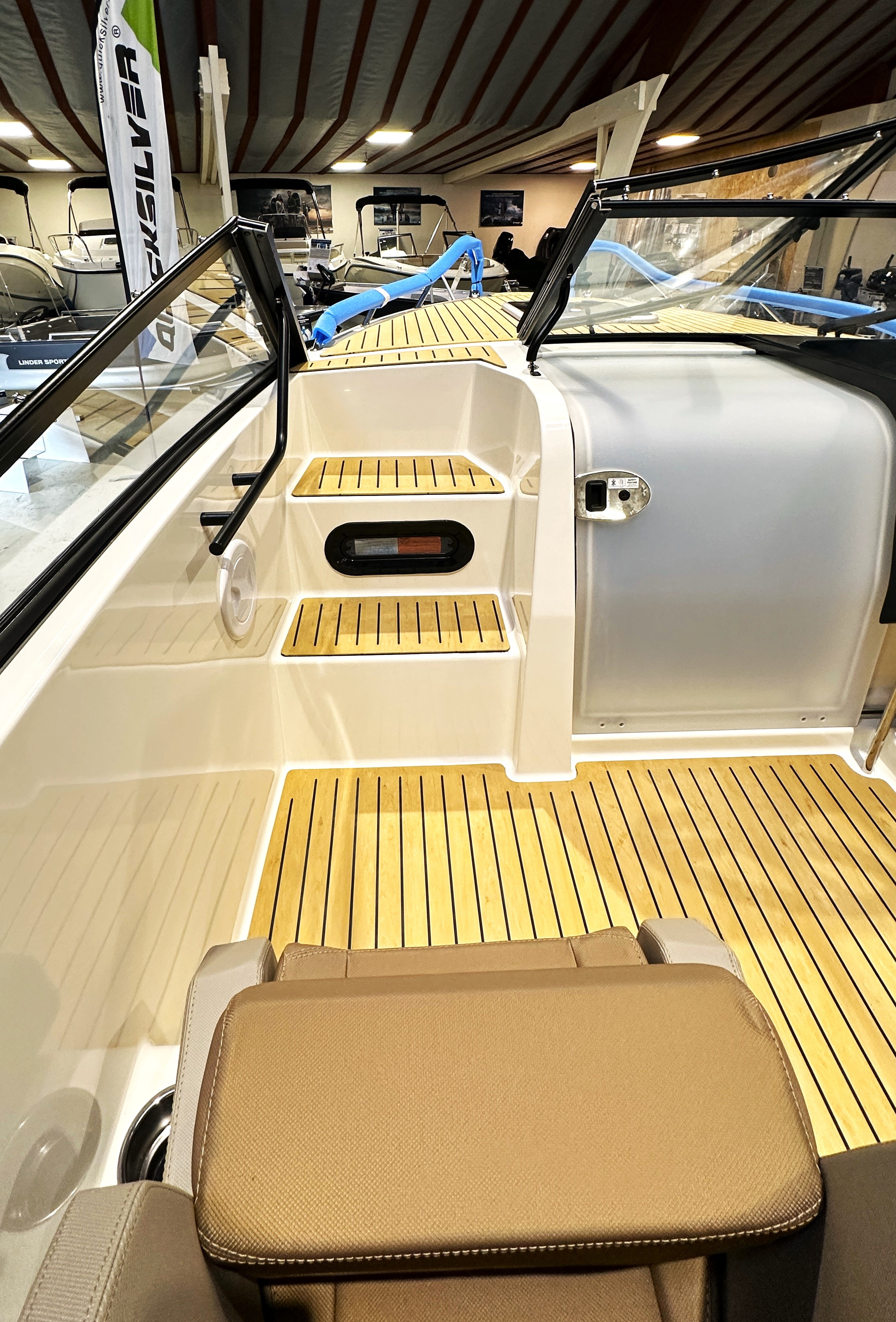 Quicksilver Activ 605 Cruiser med Mercury F 150 XL - 17