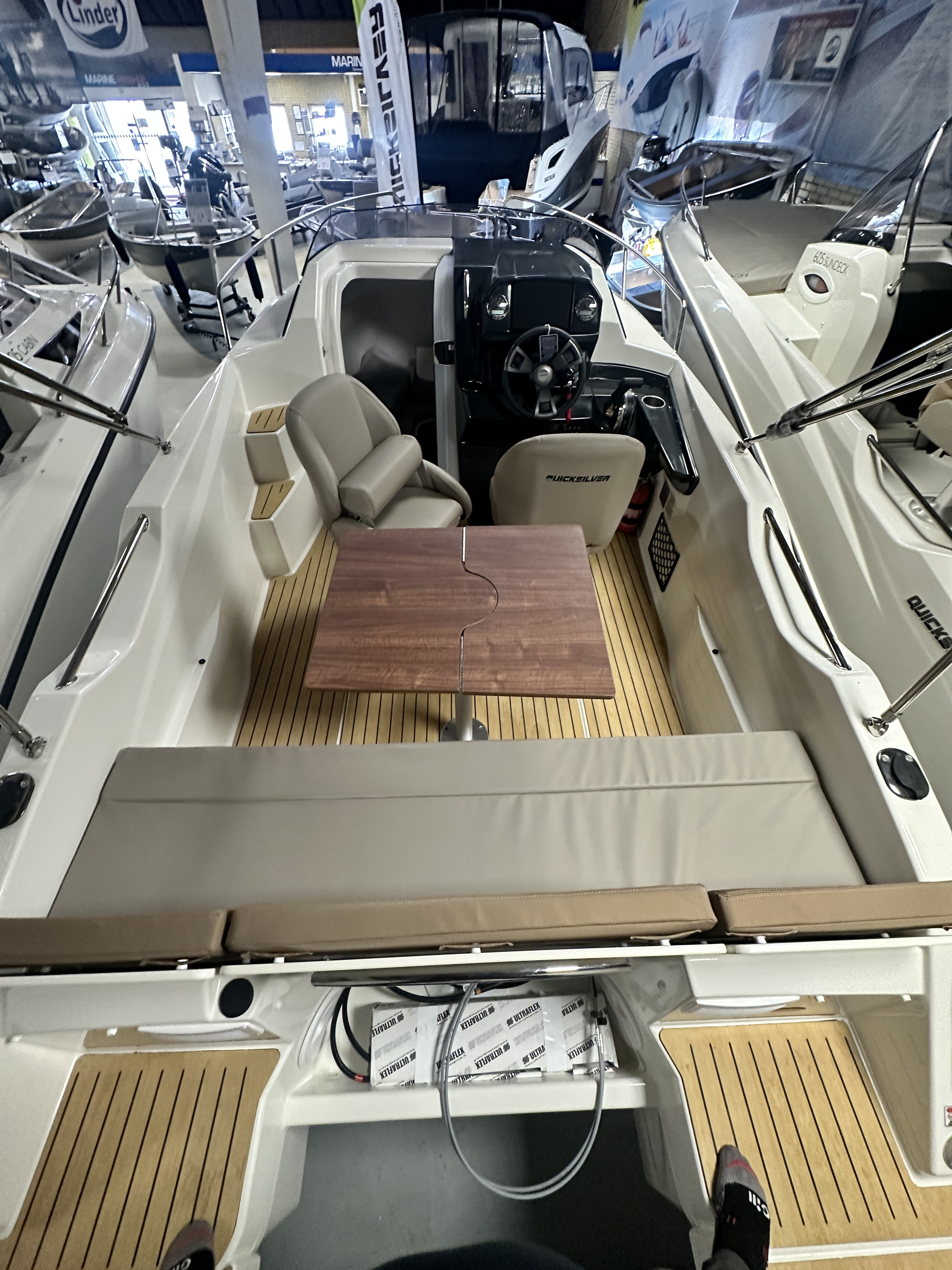 Quicksilver 555 Cabin m/100 hk & udstyr Komplet Flexiteek - 6