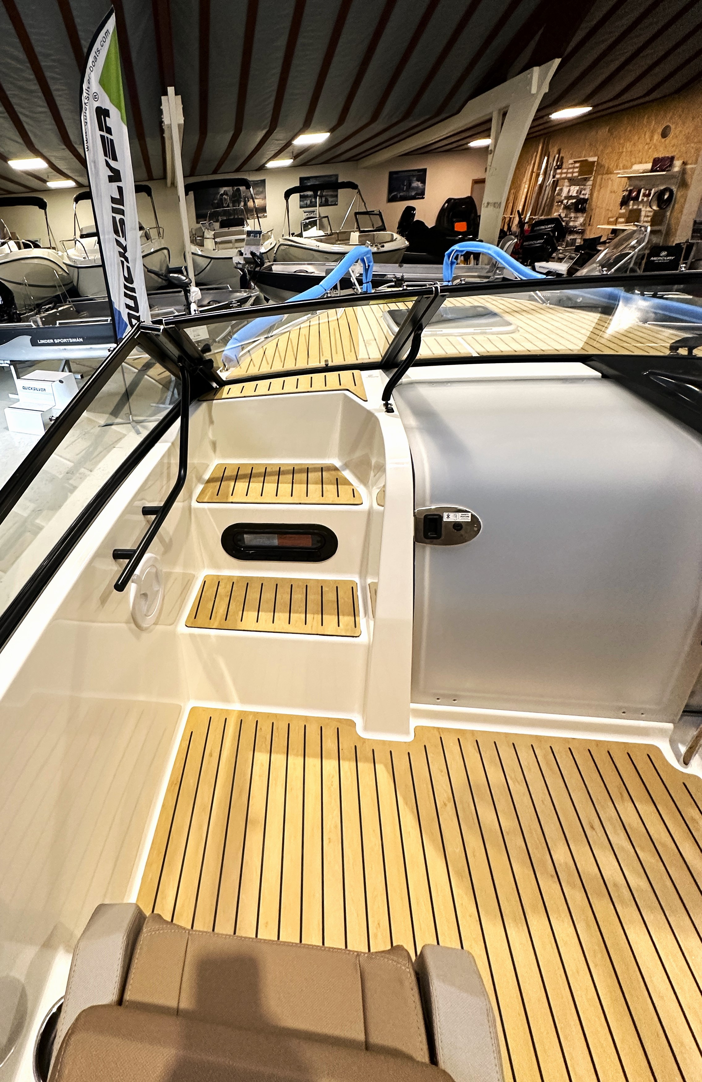 Quicksilver Activ 605 Cruiser med Mercury F 150 XL - 7